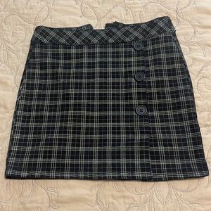 Gray/Black Plaid Skirt (XS)